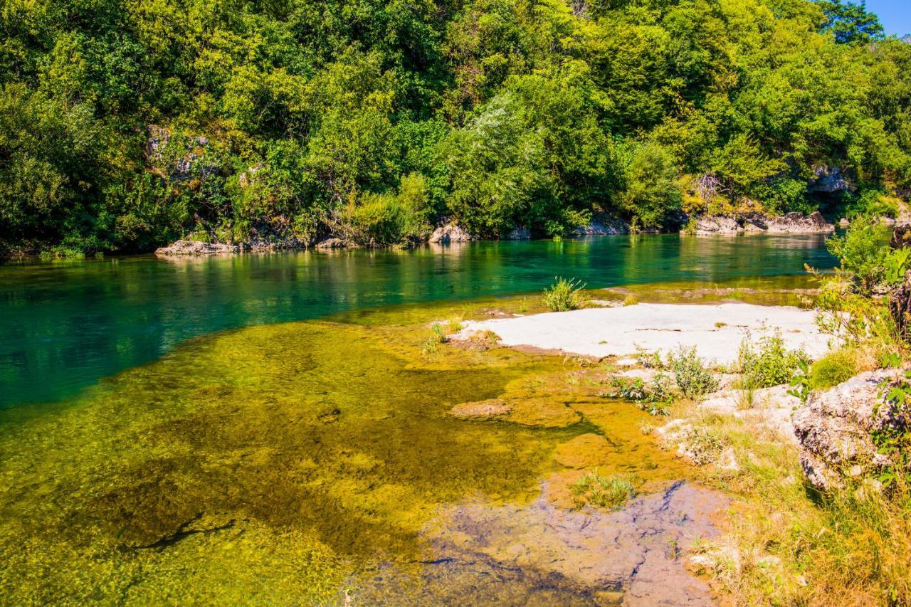 Kovac Riverfront Apartments Mostar Eksteriør billede