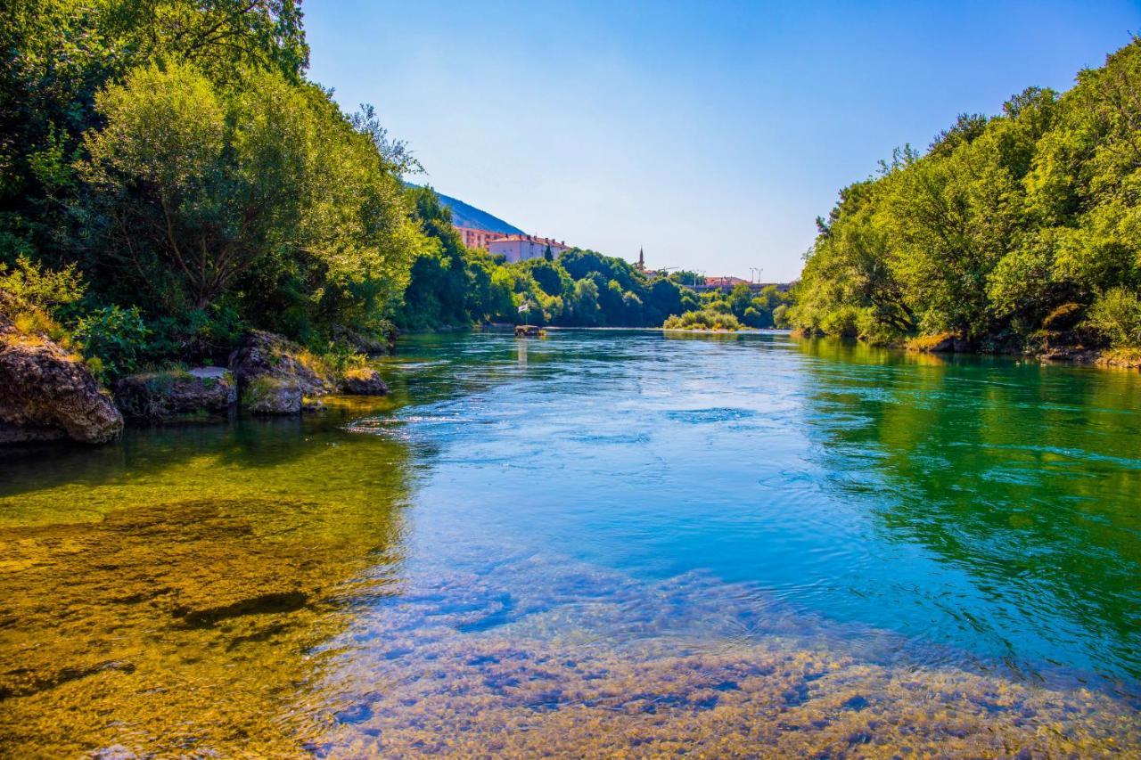 Kovac Riverfront Apartments Mostar Eksteriør billede